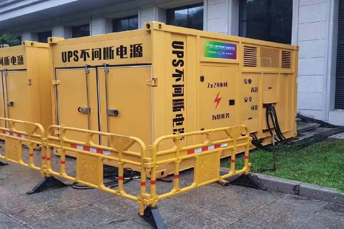 永顺发电机租赁施工现场